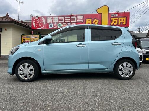 自社ローン実績１０００台以上！全国配車可能☆整備工場完備☆女性スタッフ対応☆全国故障対応